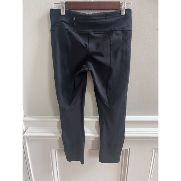 lululemon athletica Pants - Lululemon Crop Leggings - Size 6